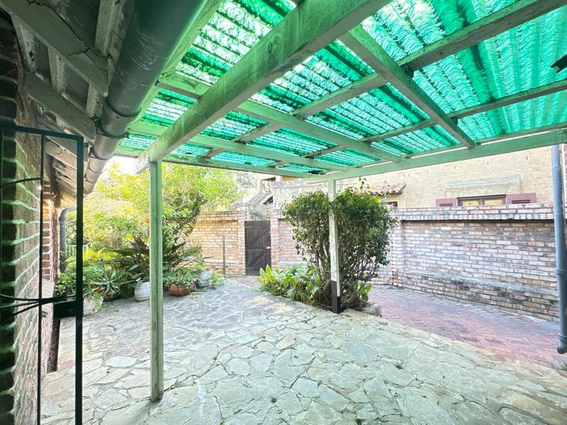 4 Bedroom Property for Sale in Westcliff Western Cape
